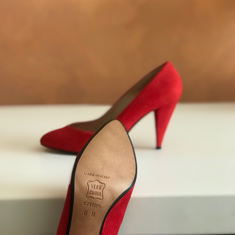VERO CUOIO | red leather patterned heel